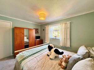 Photo 13- click for photo gallery